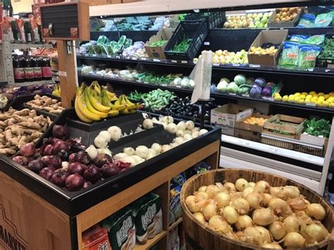 The intensifying competition in fresh food means that retailers must become known for consistently high-quality products. That’s no easy task. Grocers and discounters are all too familiar with the execution challenges of selling fresh food. The products are highly perishable. The assortment is large and diverse—a typical delicatessen ...